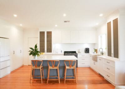 Country Theme Two-Tone Hamptons Kitchen Colo Vale